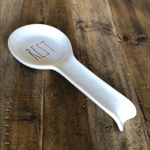 NWT Rae Dunn REST spoon rest